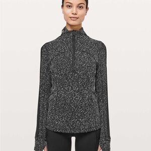 LULULEMON Run Briskly 1/2 Zip Size 8